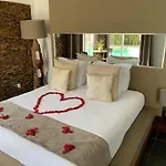 فندق 609